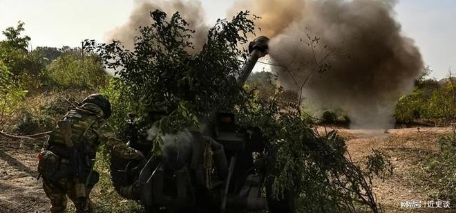 线解救被包围的乌军不成功便成仁不朽情缘瑟尔斯基立军令状亲赴前(图4) 线解救被包围的乌军不成功便成仁不朽情缘瑟尔斯基立军令状亲赴前(图4)